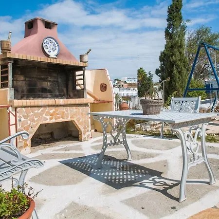 Stavros Apartahotel Logaras