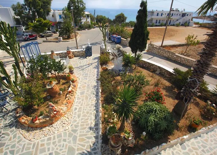 Stavros Aparthotel Logaras